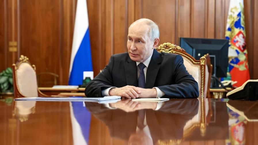 Абсурд, шефът на театралите увери Путин в победата над Украйна