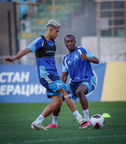 Левски1