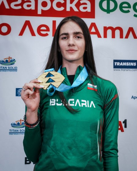 Посрещане на световната шампионка Виктория Ангелова1