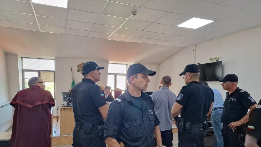 Лидерът на "Кръв и чест" в Пловдив остава в ареста