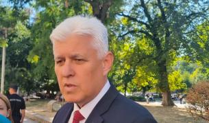 Военният министър за Иран: Заплаха няма