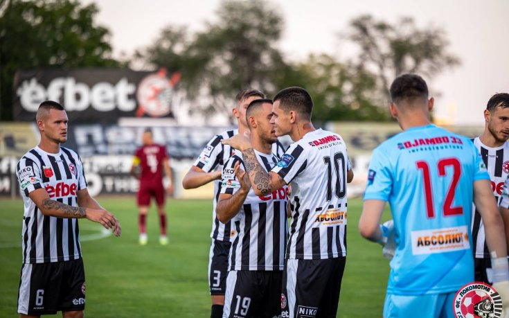 НА ЖИВО: Локомотив ГО 1:0 Етър, страхотен гол на Жулиян Иванов
