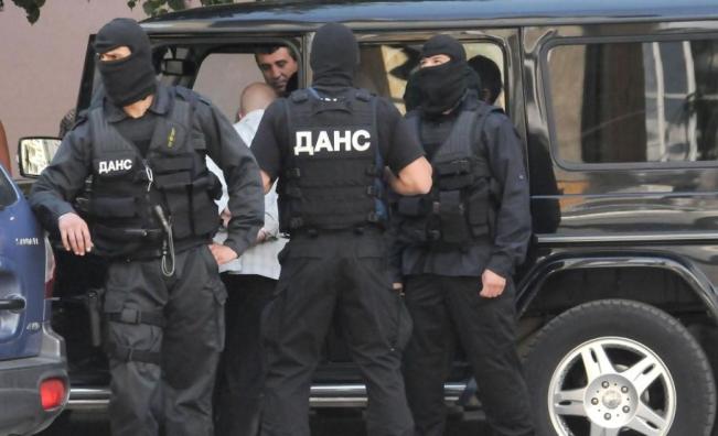Тайни тунели и мощни заглушители: Акцията в „Драгалевци“ повдига опасни въпроси