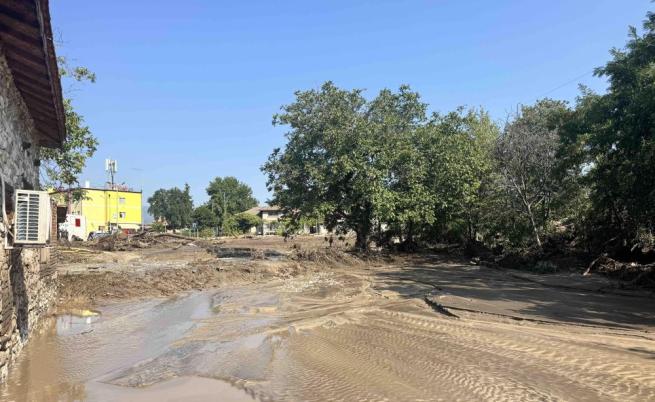 Струмяни получи още 9000 литра питейна вода от Държавния резерв