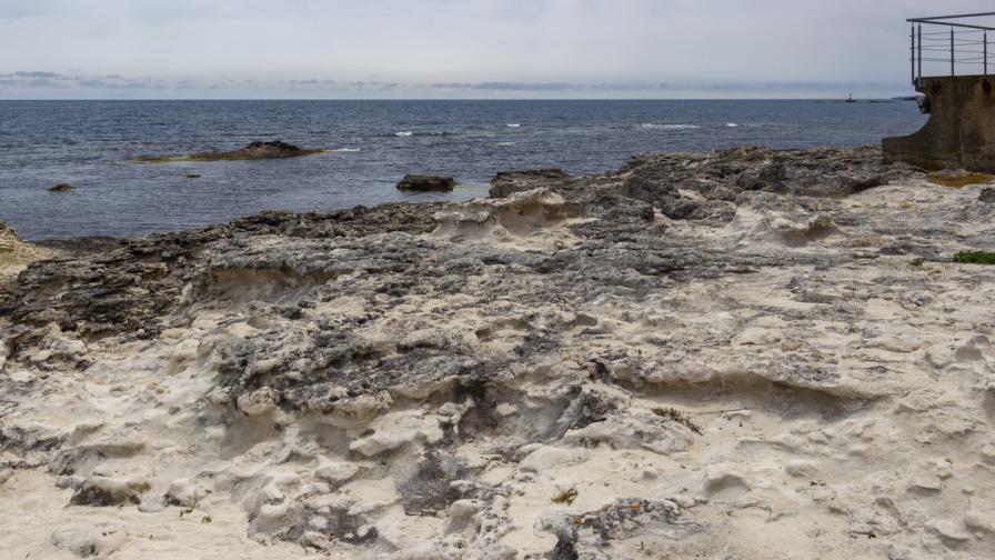 Дрон е забелязан във водите на Черно море край Царево
