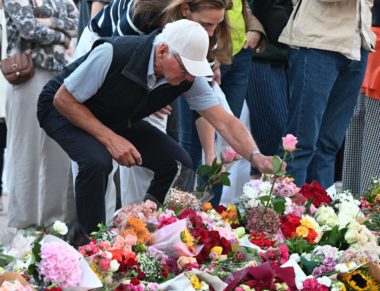 <p>Кралят на Норвегия Харалд V почина на 89-годишна възраст. Харалд беше първият крал на Норвегия, роден в страната, от XIV век насам. Той ще бъде наследен от сина си Хокон.</p>