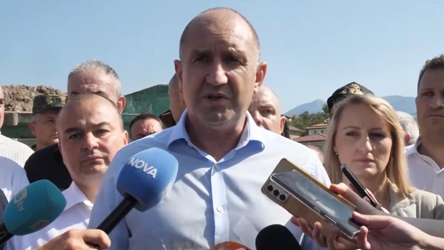 Радев от Струмяни: Държавата няма да изостави хората след наводненията