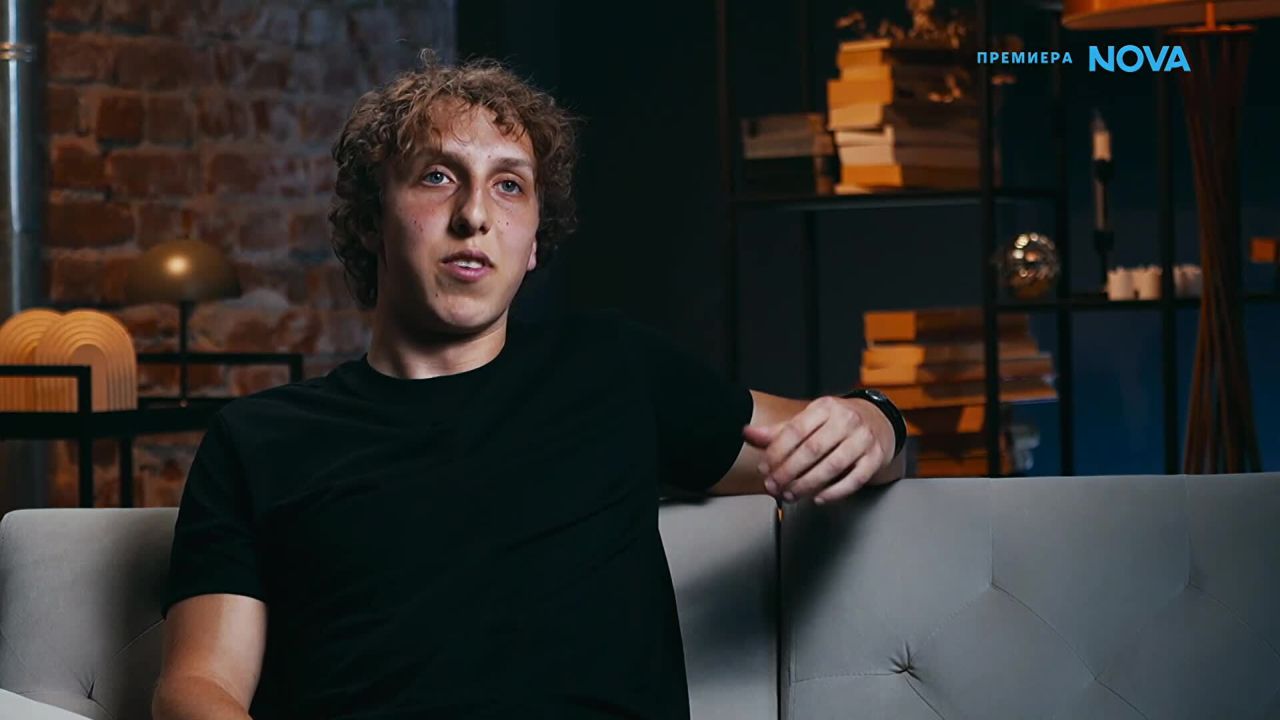 <p>Роден в Ню Йорк, син на англичанин и българка и студент в &bdquo;Канадския Харвард&ldquo;, 19-годишният гений по машинно инженерство Матей Къркбрайд влезе в племето на Вулканите в &bdquo;Игри на волята&ldquo; 8, за да превземе Арената с точен ум и сарказъм.</p>