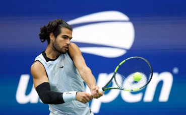 Карлос Алкарас продължава към четвъртфиналите на US Open