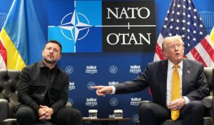 Президентът на Украйна Володимир Зеленски и президентът на САЩ Доналд Тръмп по време на срещата им в Анкара през юли