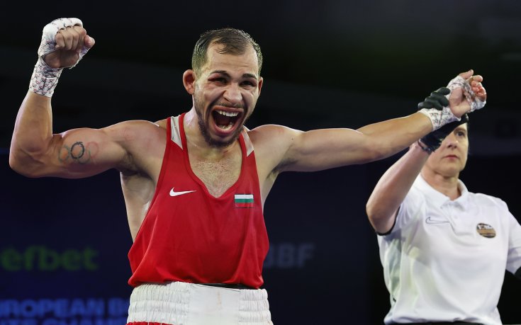 Радослав Росенов детронира шампиона на Европа и донесе първи медал за България (снимки)