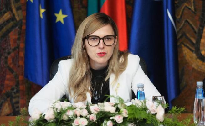 Министърът на външните работи Велислава Петрова на посещение в Нидерландия