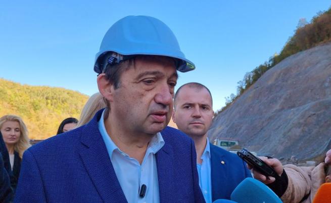 Шишков: Пътят Мездра - Ботевград ще бъде завършен в рамките на година