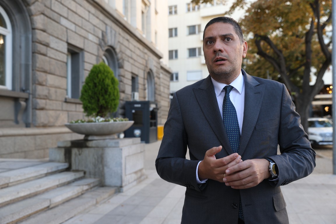Среща за защита на България от дронове между депутати и представители на САЩ