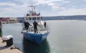 Продължава издирването на екипажа на потъналия кораб в Черно море
