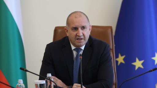 <p>Радев:&nbsp;Българските граждани няма да бъдат повече унижавани</p>