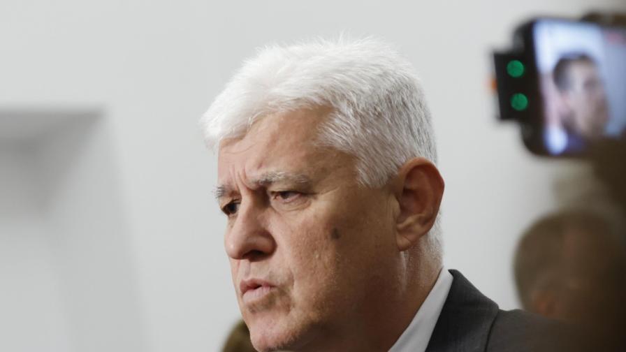 Министърът на отбраната: България няма да задейства член 4 на НАТО