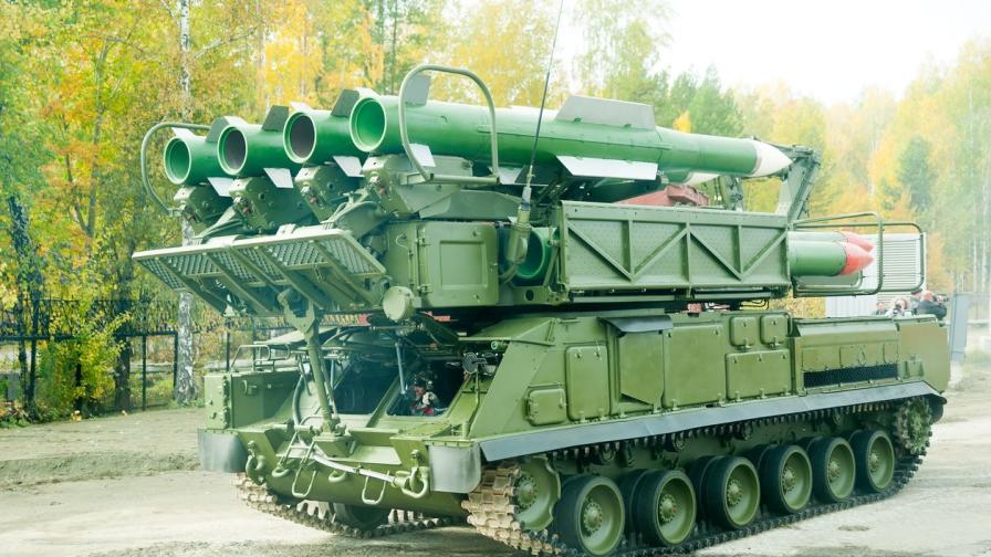 Русия скри ЗРК „Бук-М1“ сред дърветата, но есента го издаде на украинските дронове