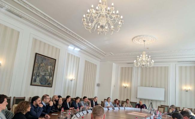 ЦИК проведе срещи с международни наблюдатели за сигурността на вота