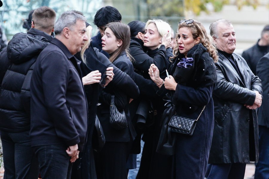 Поклонение на Слави Бинев1