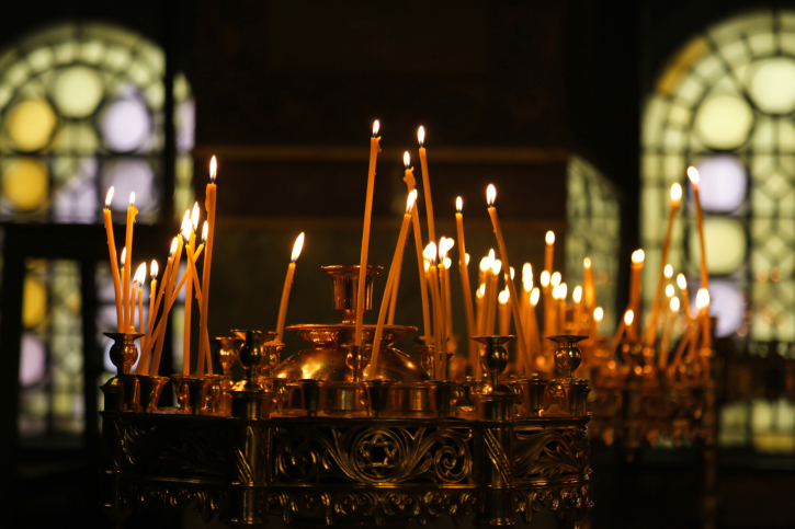  черква религия свещи молитва 