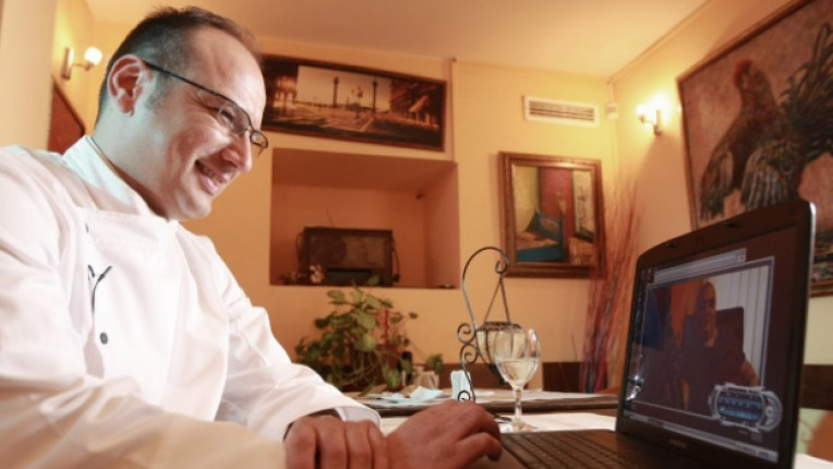  Щастливото семейство на началник Иван Манчев 