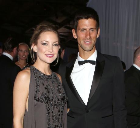 Новак Джокович не само доминира на тенис корта но и