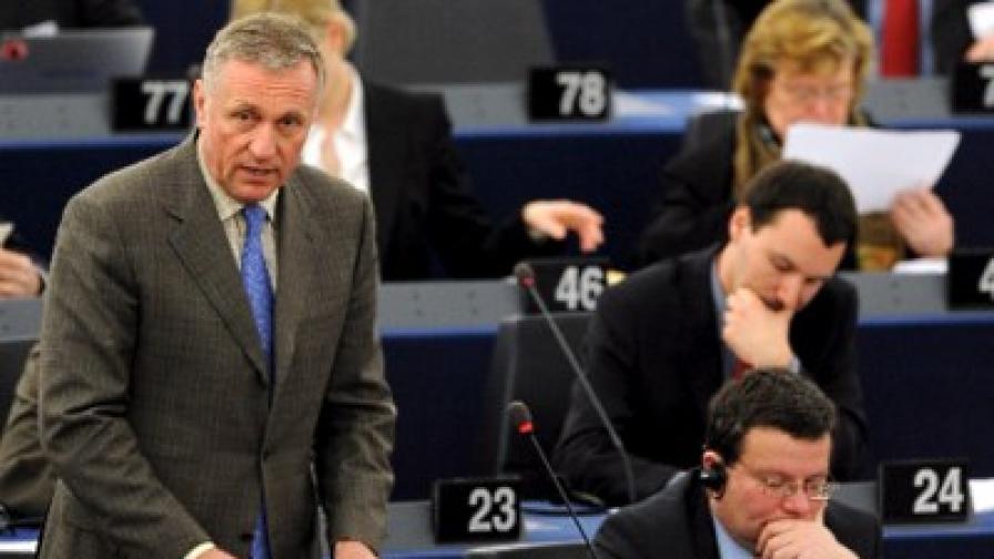 Мирек Тополанек говори пред Европарламента на 25 март т.г.