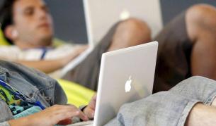 Франция узаконява спирането на интернета?