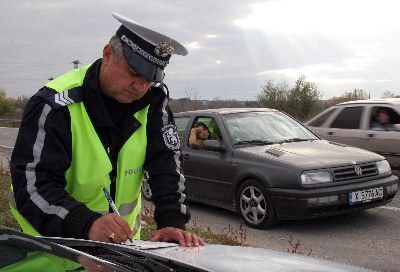 Шофьорите могат да плащат глоби и с есемес