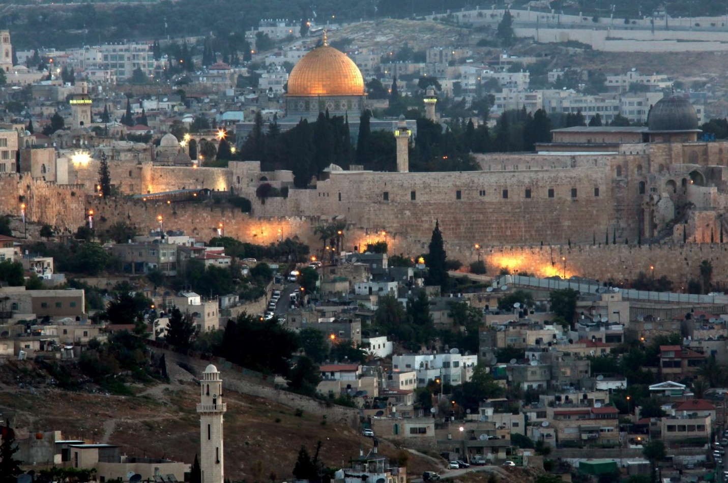 Парични компенсации за български и румънски евреи