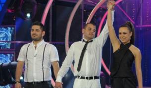 Водещият Иван обявява името на новия идол