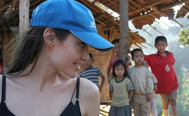 Посланието на Джоли за деня на бежанците