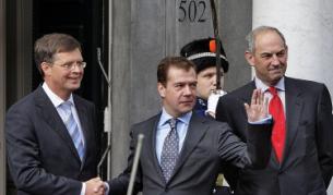 Руският президент е на официално посещение в Холандия