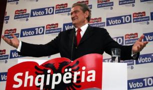 Премиерът Сали Бериша даде пресконференция след първите прогнозни резултати от екзит пол