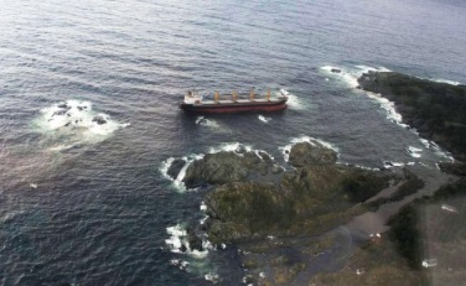 Норвежки кораб потъна с шест души на борда