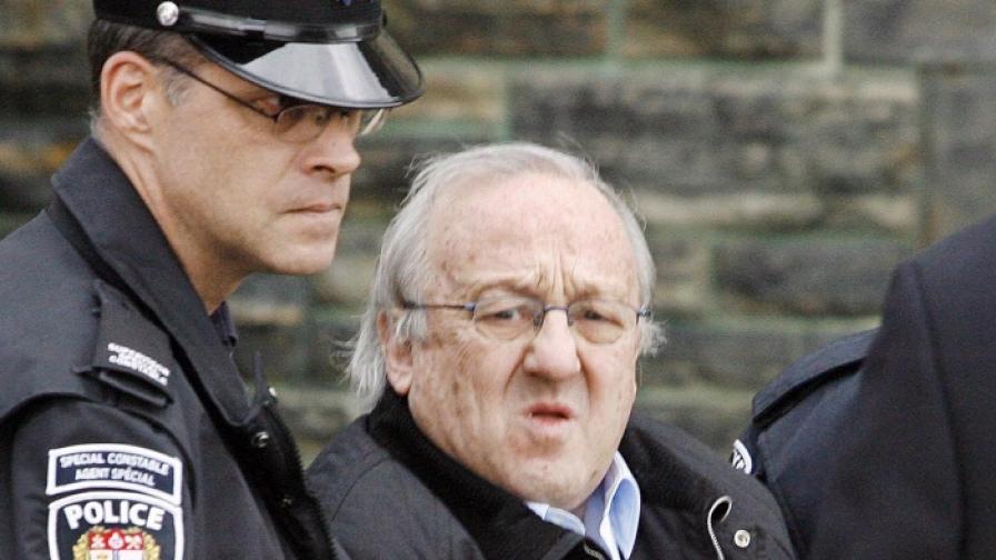 Карлхайнц Шрайбер на път за затвора в Аугсбург