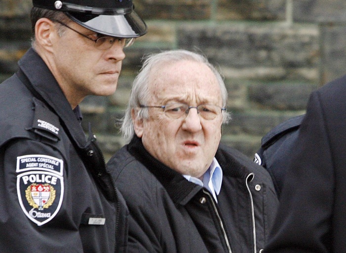 В Германия прибраха Карлхайнц Шрайбер