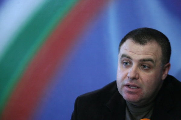 Нарушения и уволнения в МЗХ