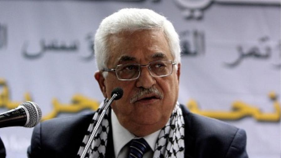 Преизбраха Махмуд Абас за лидер на Фатах 