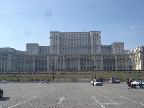 Пакет с 32 антикризисни мерки в Румъния