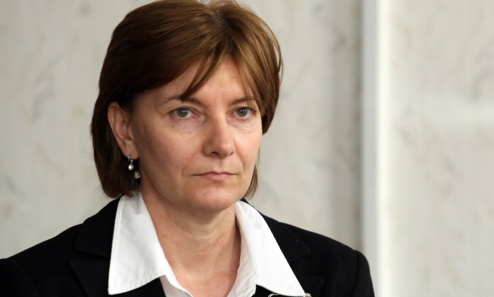 Уволнена е висша правителствена чиновничка