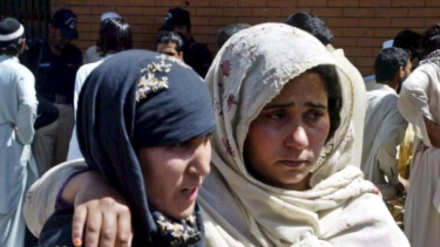 18 изпотъпкани до смърт в Пакистан