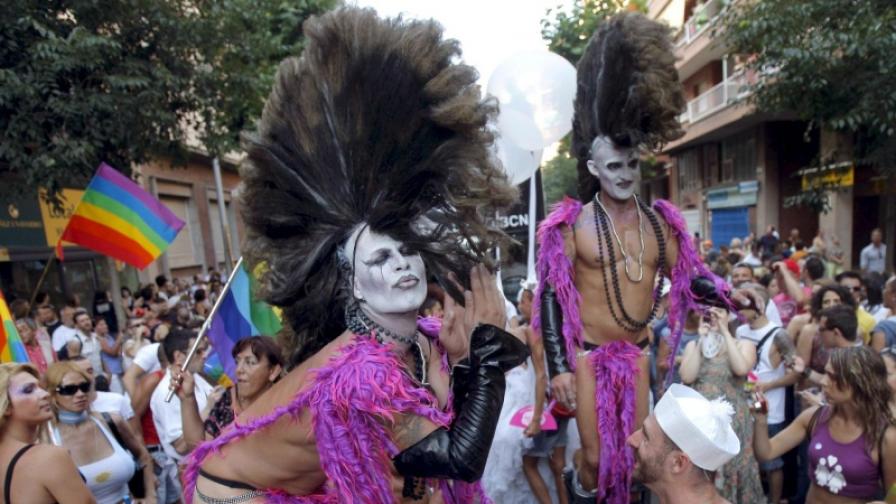 Гей парадът в Барцелона обикновено минава без инциденти