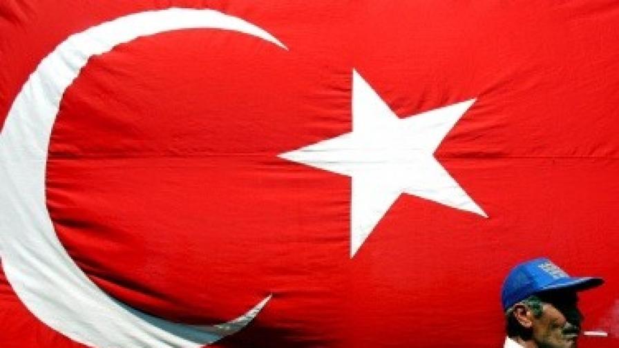 "Телеграф": Турция да забрави за ЕС