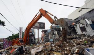 Последици от последното земетресение в Индонезия.