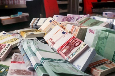 Еврото мина прага от 1,50 долара