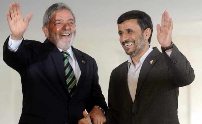Ахмадинеджад: Оръжията и заплахите са неща от миналото