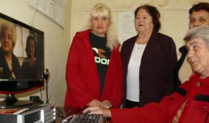 В пенсионерски клуб в Шумен върви обучение за ползване на компютър и свързване през интернет