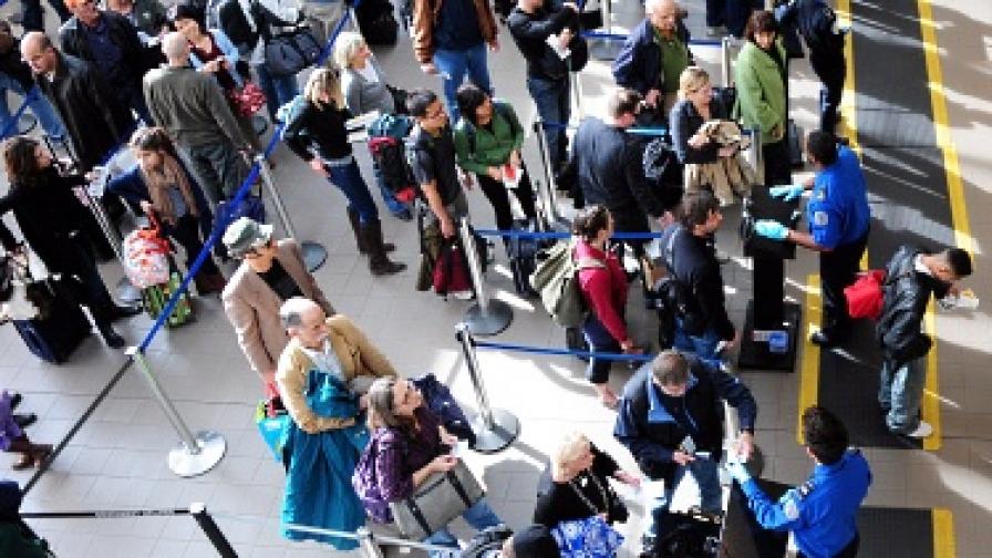 Разнобой в ЕС за скенерите по летищата 